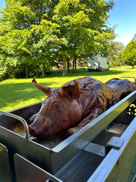cheap hog roasts surrey